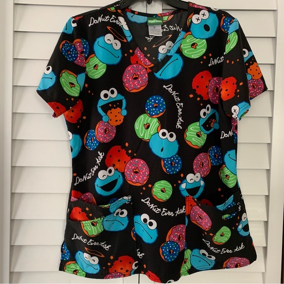 Women’s Sesame Street Cookie Monster V-neck Scrub Top | Tooniforms | Size Medium - Picture 1 of 8